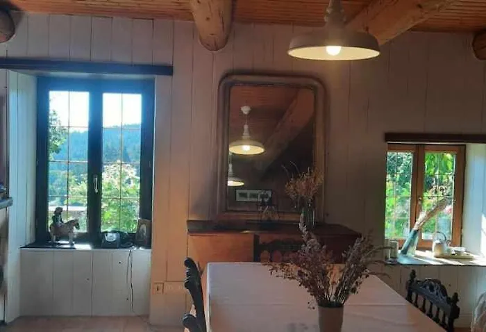 Maison De Charme En Livradois Hébergement de vacances Mayres (Puy-de-Dome)